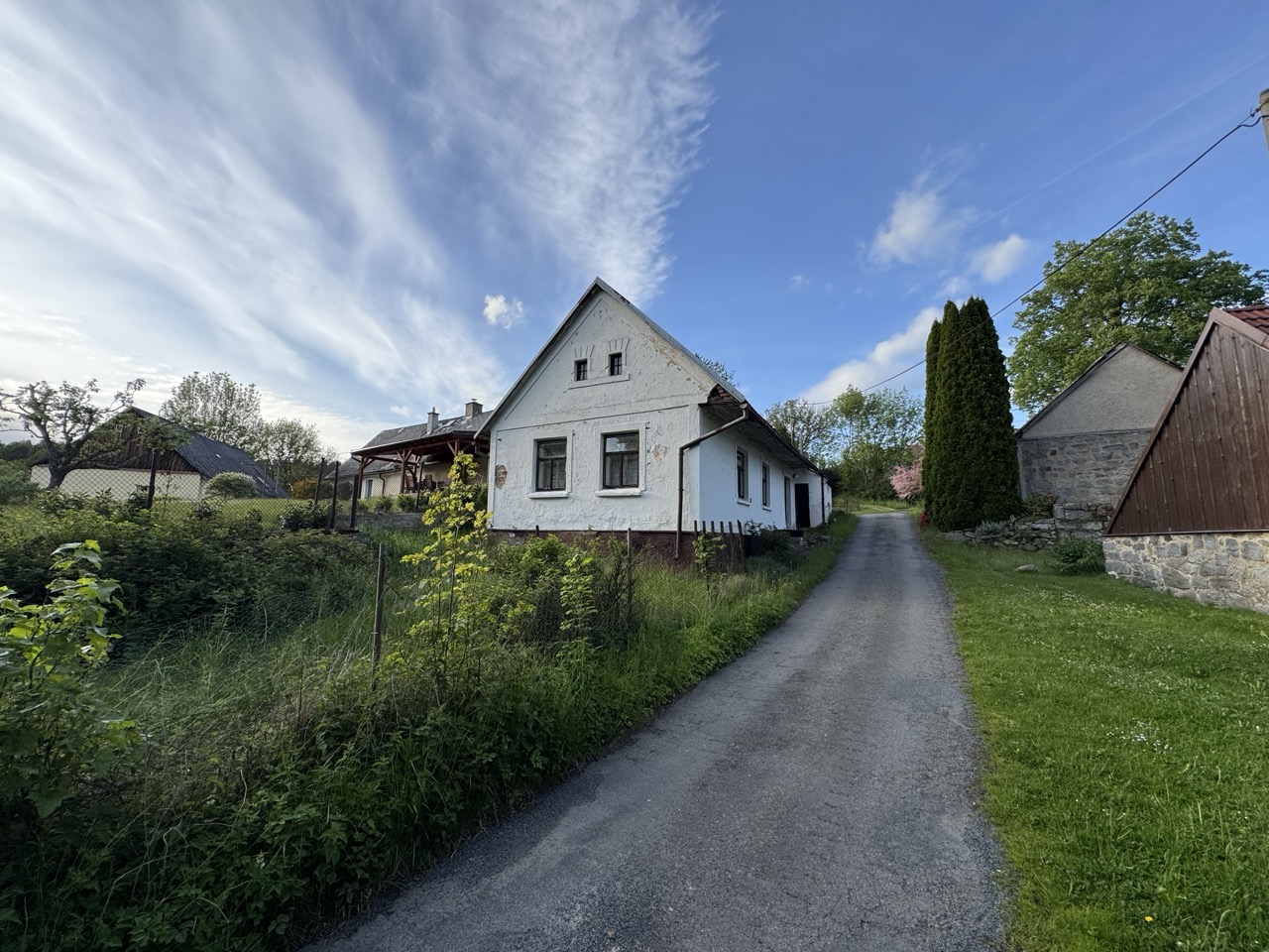 Prodej rodinného domu k rekonstrukci Plánička