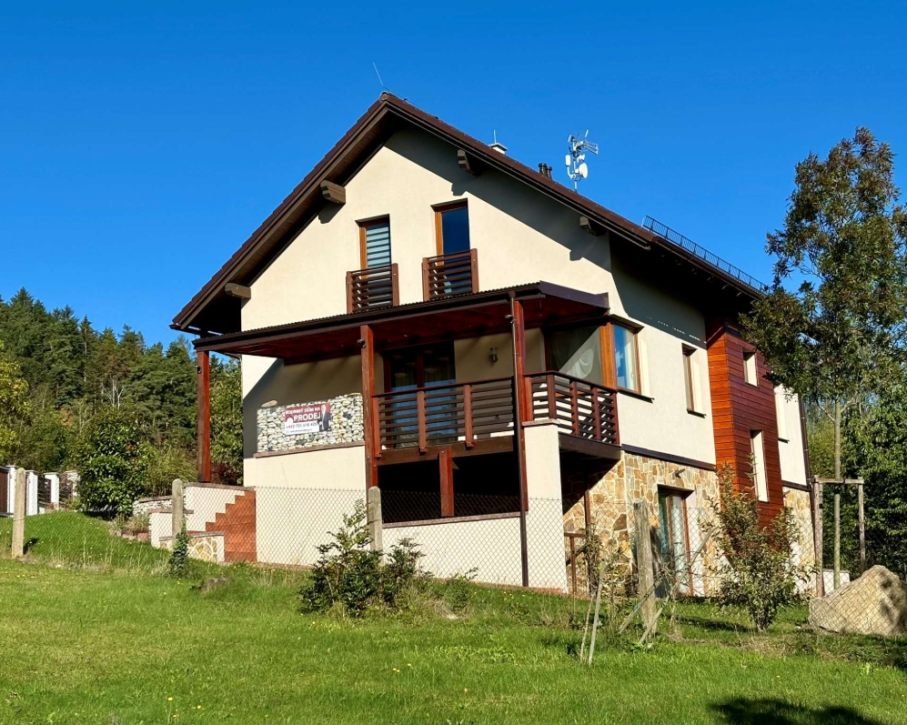 Prodej rodinného domu Újezdec